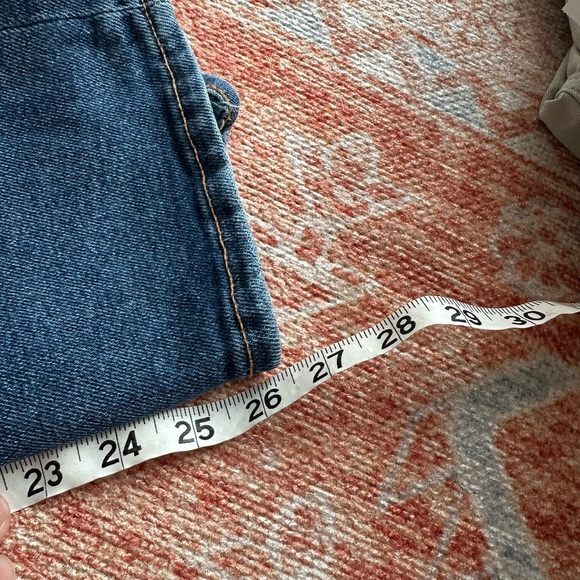 GOOD AMERICAN Good Straight in Indigo128 distressed size 4/27 gsbdh619t - Picture 6 of 8